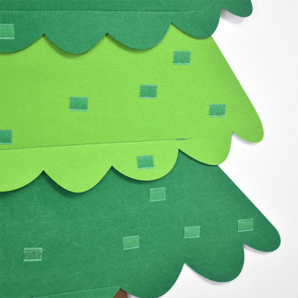 Custom Eco-Friendly Felt Christmas Tree with LED Lights 30+ Detachable Ornaments for Home Holiday Decoration