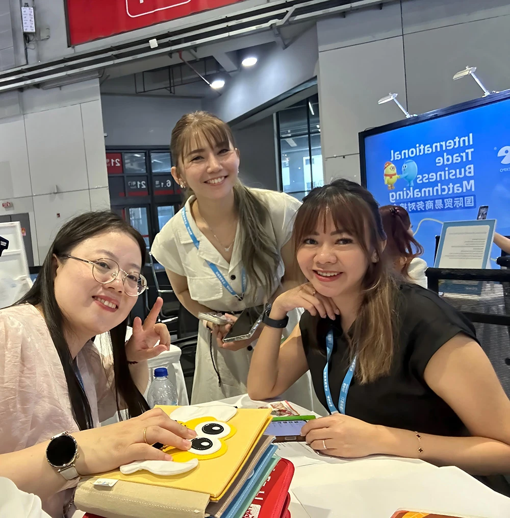 zoe felt team meeting buyers at cbme 2026